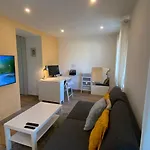 Modern And Well Done Flat Geneva - Self Check-in Apartman Saint-Genis-Pouilly